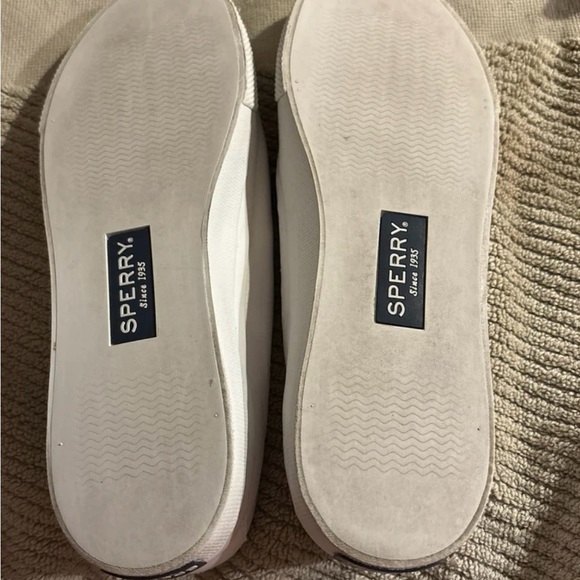womens sperrys size 6.5 White leather slip on with laces - Picture 8 of 8